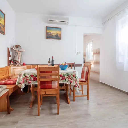 In - Istrien 8562 Apartament